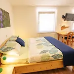 Apartmaji Alpski Cvet - Hisa Gorenc