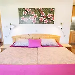 Apartmaji Alpski Cvet - Hisa Gorenc