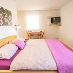 Apartmaji Alpski Cvet - Hisa Gorenc