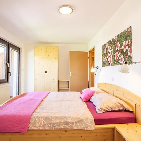 Apartmaji Alpski Cvet - Hisa Gorenc Lägenhet *