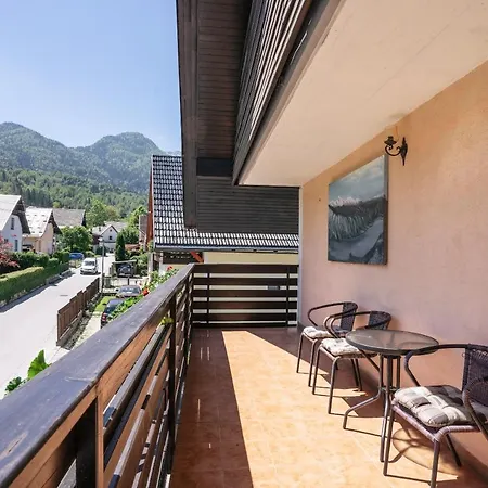 Apartmaji Alpski Cvet - Hisa Gorenc * Bohinj