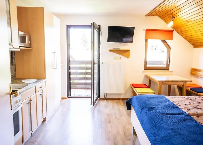 Apartmaji Alpski Cvet - Hisa Gorenc