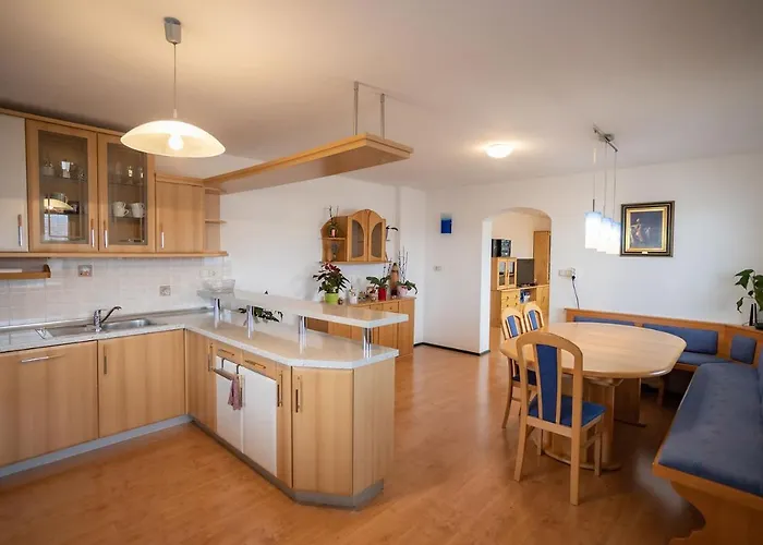 Apartmaji Alpski Cvet - Hisa Gorenc * בוהין